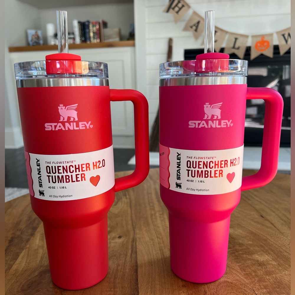Stanley 40 oz H2.0 Flowstate Quencher Galentine Bundle- Cosmo Pink & Target Red
